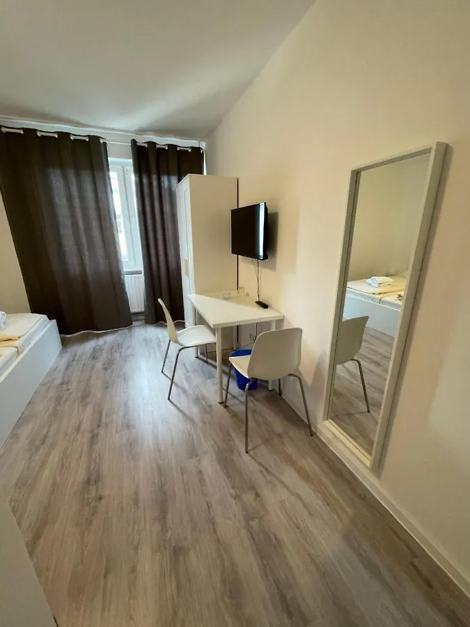 Tyros Hotel Und Gaestehaus Am Weidendamm Hannover